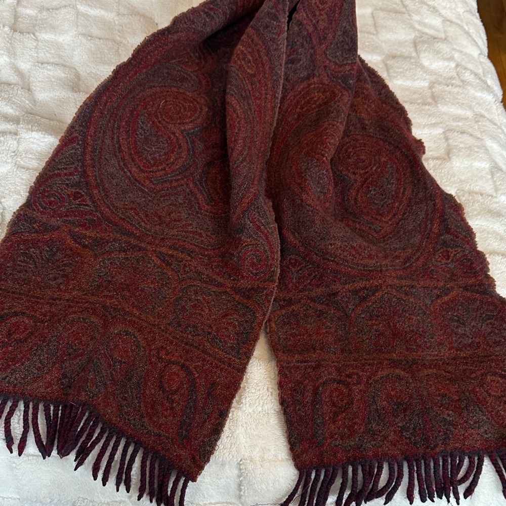 Chic Paisley Scarf in Red and Brown